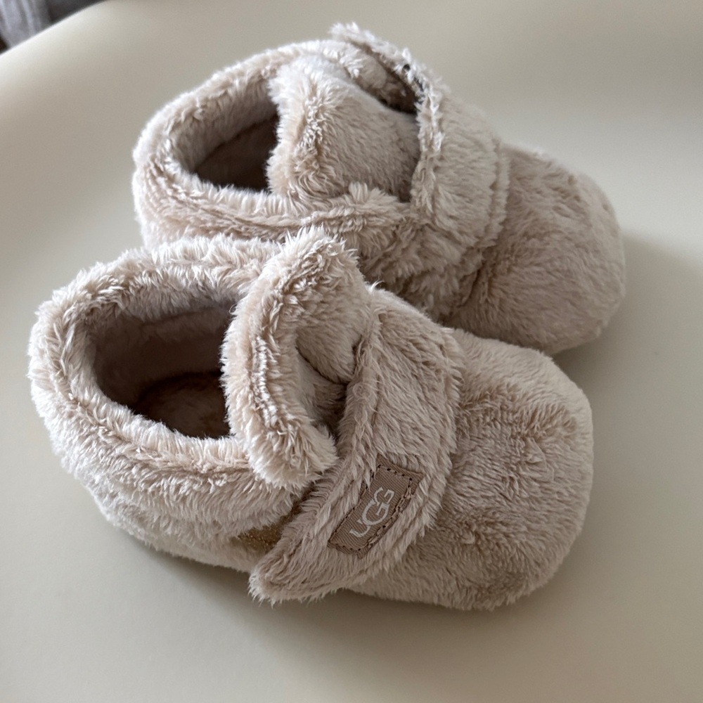 UGG Soft Cream Baby Booties
